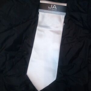 John Ashford White Accessories